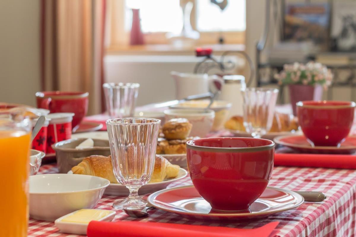 Logis De L'Orme Bed and Breakfast La Rochepot Εξωτερικό φωτογραφία